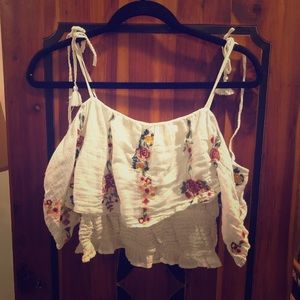 American Eagle crop top